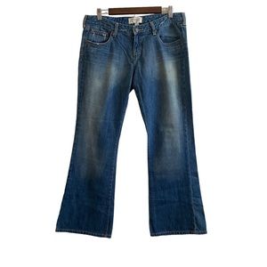 Abercrombie & Fitch Sz 10R Blue Flare Distressed Light Wash Women’s
